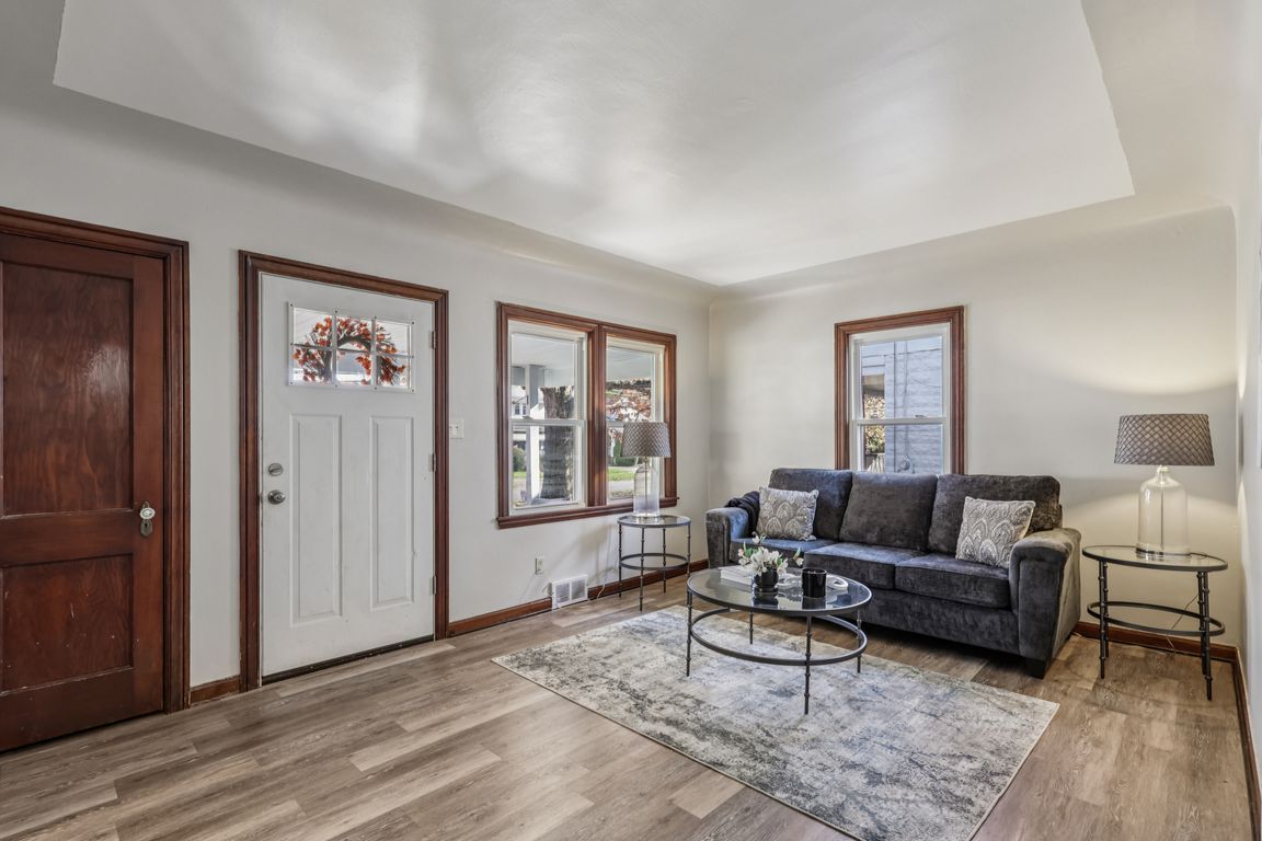 next background image