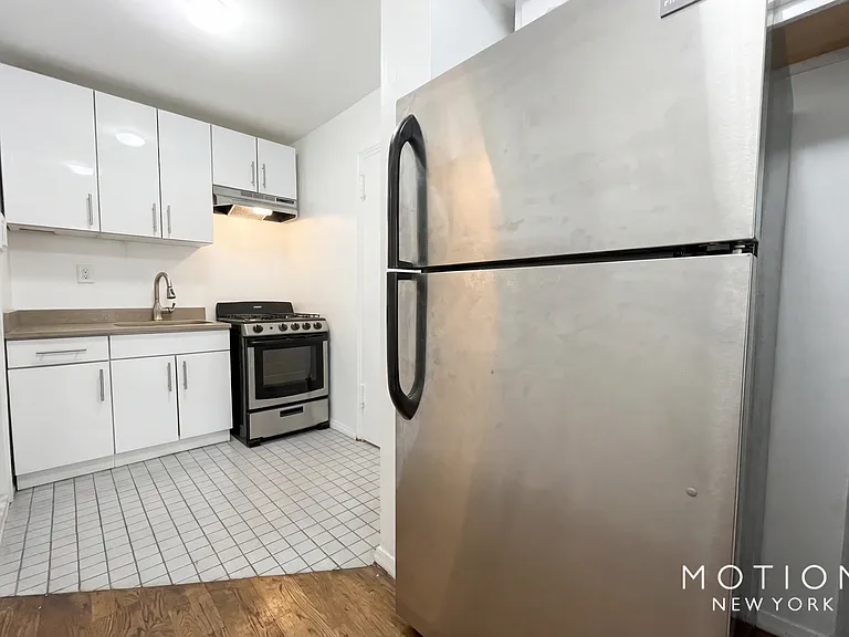 156 E 85th St #2A — Photo 4