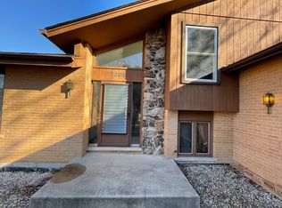 7205 Lyman Ave, Downers Grove, IL 60516