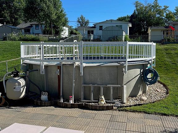 5th image of 8844 Valley View Dr