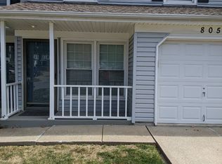 805 SE Country Ln, Lees Summit, MO 64063