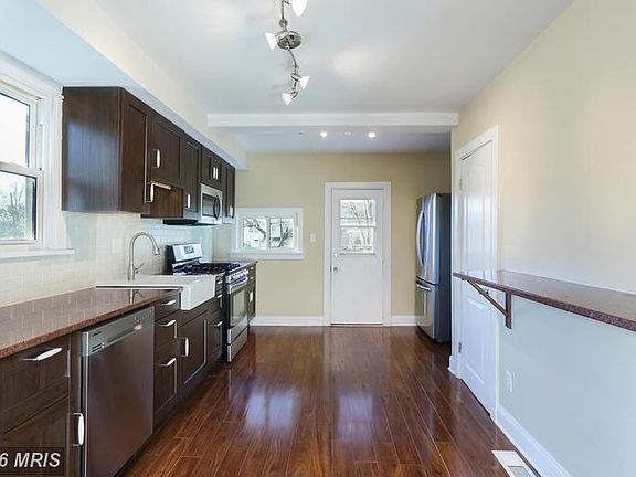 5th image of 3309 White Ave