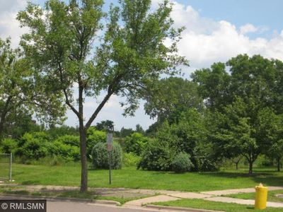 1042 Hague Ave #A, Saint Paul, MN, 55104