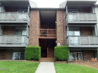 876 Newport Ter, Blacksburg, VA 24060