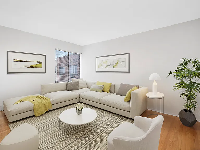 450 W. Melrose — Photo 9