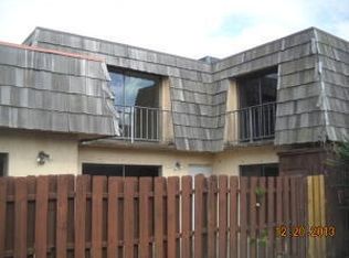 1201 Waterview Cir, Palm Springs, FL 33461