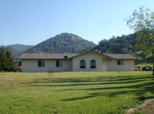 38402 Roundtree Ln, Squaw Valley, CA 93675