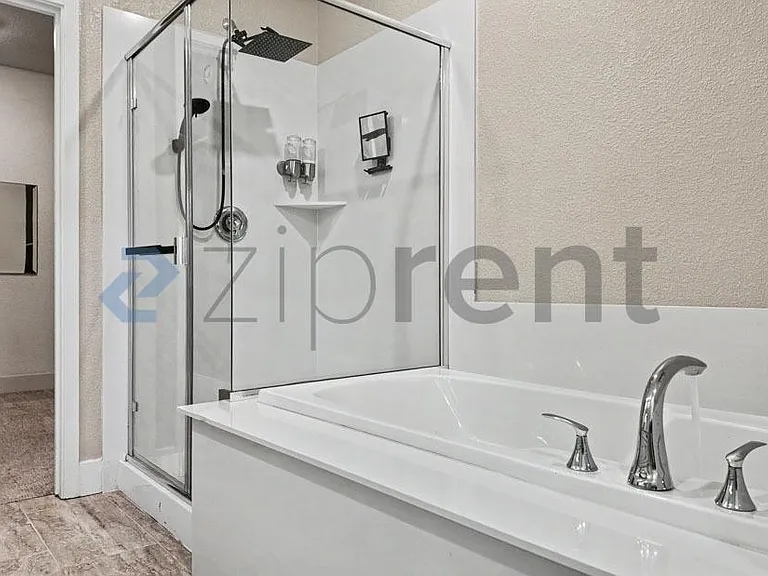 2272 Borealis Cir — Photo 33
