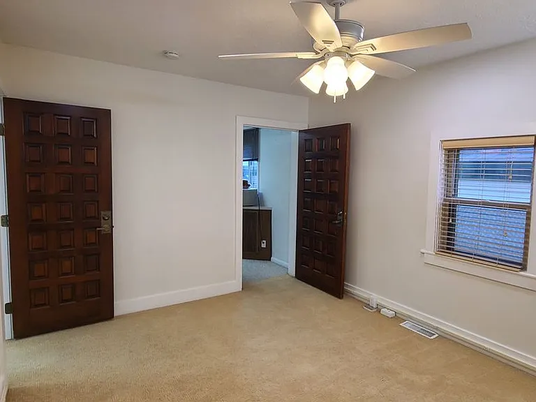 1519 W Hays St — Photo 27