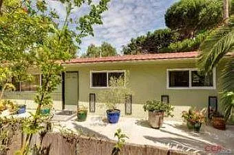 3 bed, 1040 sqft, $3,500 — Photo 2