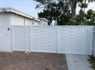 230 NW 140th St #1, Miami, FL 33168
