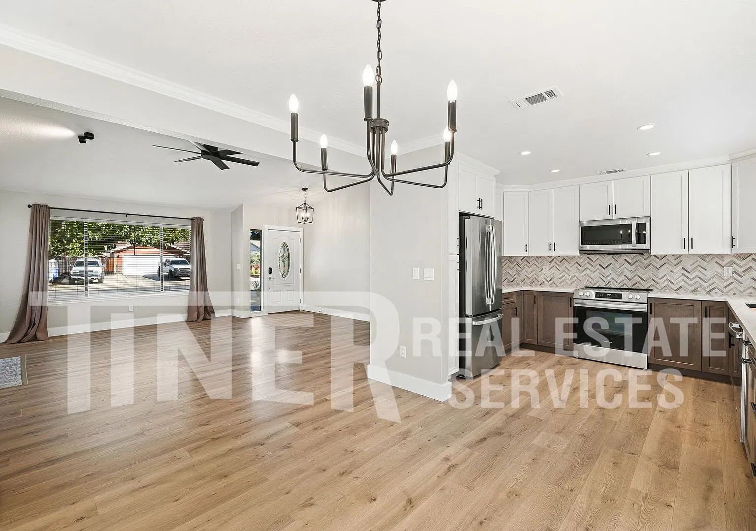 105 Gallagher Ct - Tier 1 - Beautifully Remodeled Folsom Home — Photo 3