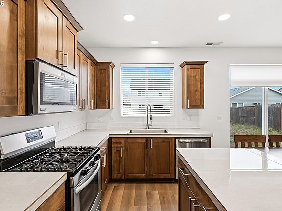 2nd image of 2095 S Heather St