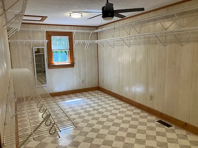 921 Black Branch Rd — Photo 22