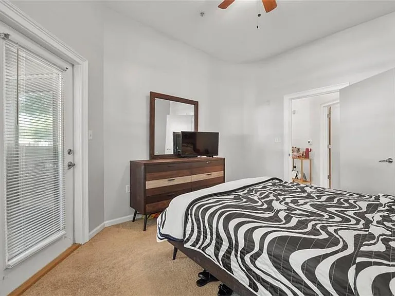 898 Oak St SW #1105 — Photo 20