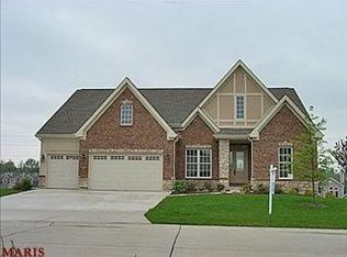 812 Harmony View Dr, Saint Peters, MO 63376