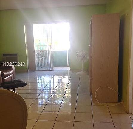 5th image of 16900 NE 14th Ave APT 114