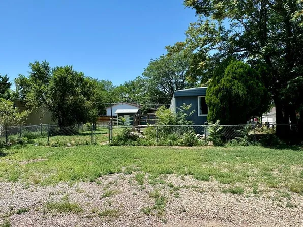 2135 Hellbeck Dr, Pueblo, CO 81005