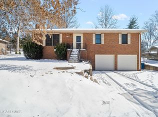 2425 Knight Valley Dr, Jefferson City, MO 65101