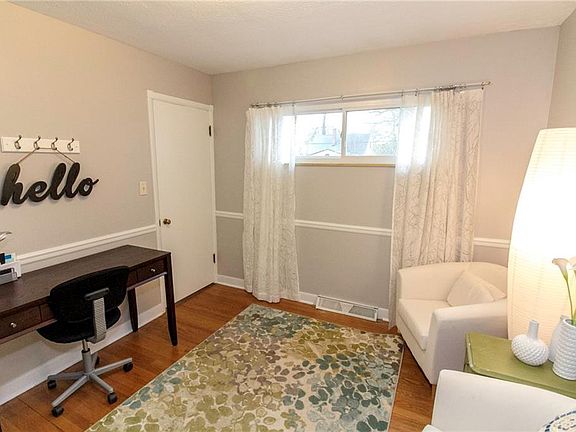 4th image of 600 Bayfair Dr