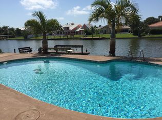 162 Saint Croix Ave, Cocoa Beach, FL 32931