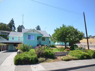 310 W 16th St, The Dalles, OR