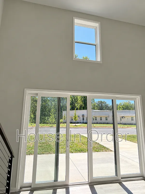 2 bed, 2.0 bath, 893 sqft, $1,800 — Photo 3