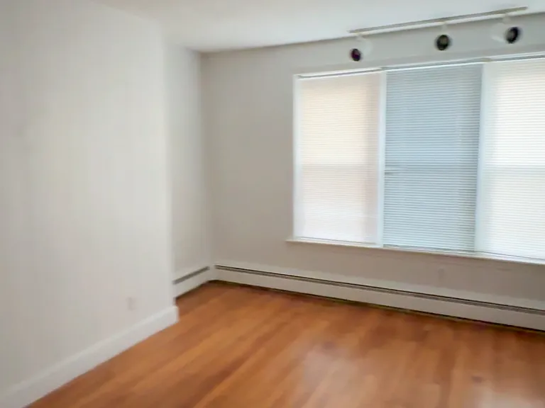 7 Aberdeen St #6 — Photo 13