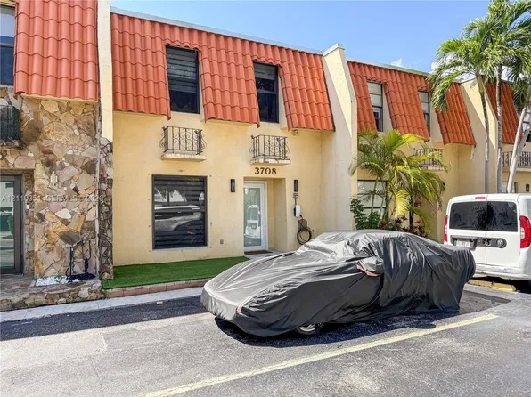 3708 NE 167th St #37, North Miami Beach, FL 33160