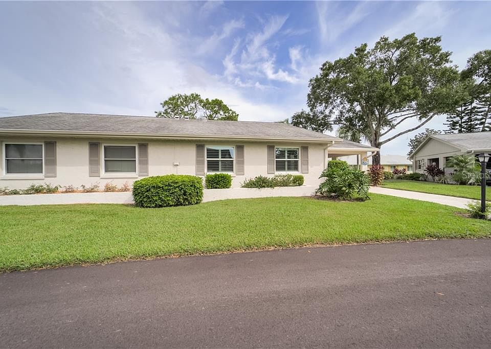 1st image of 121 Glendower Cir