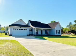 1306 Spring Grove Rd, Jesup, GA 31545