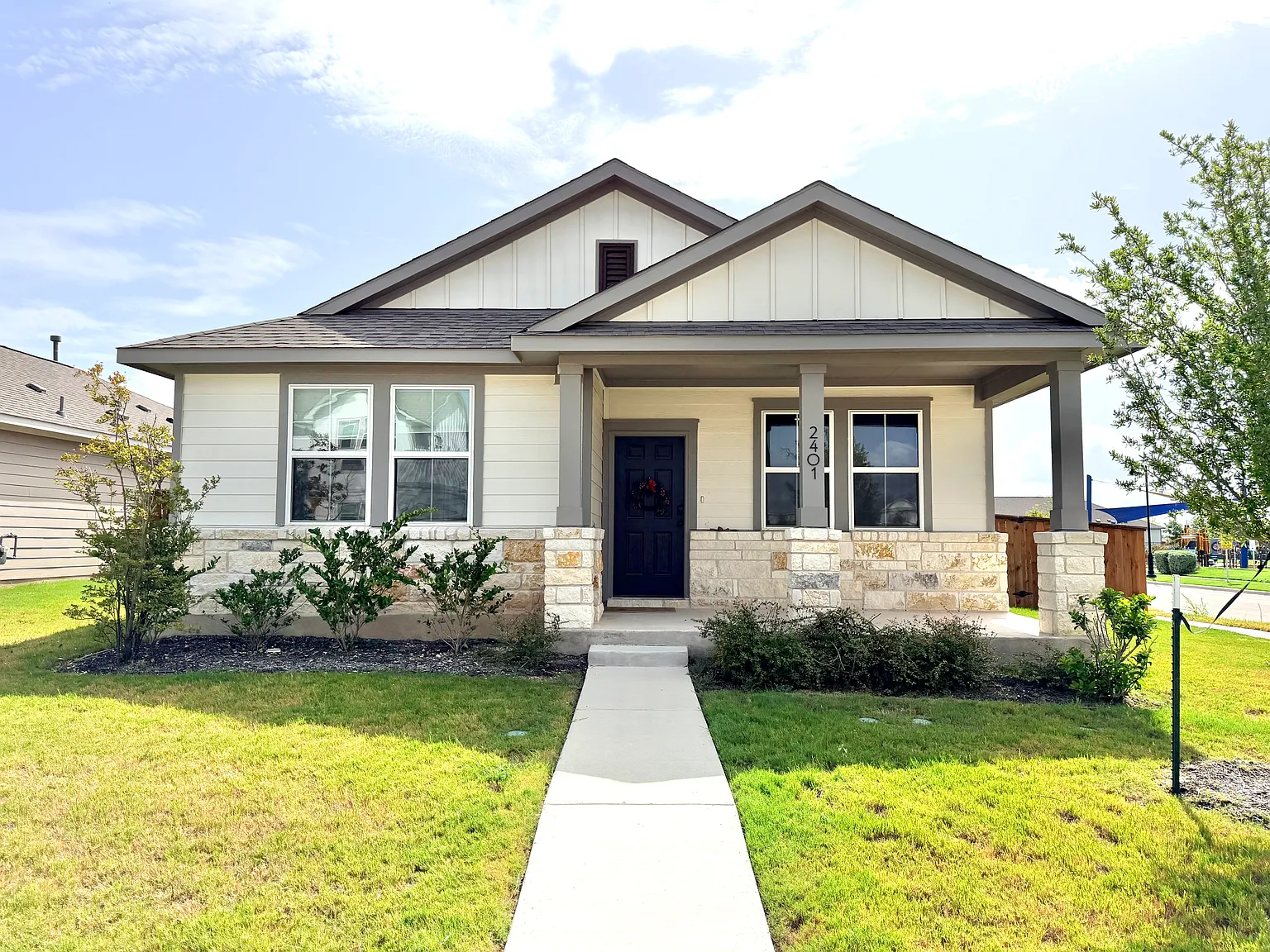4 bed, 2138 sqft, $3,999 — Photo 1