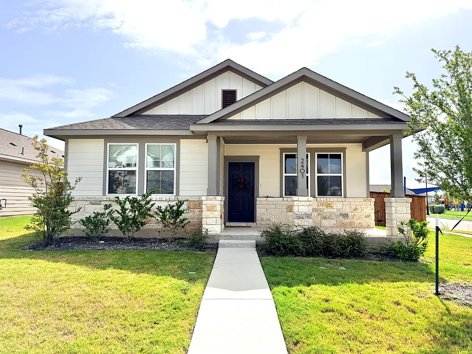 2401 Amara Levi Ln