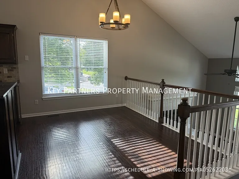 16409 W 157th Ter — Photo 5