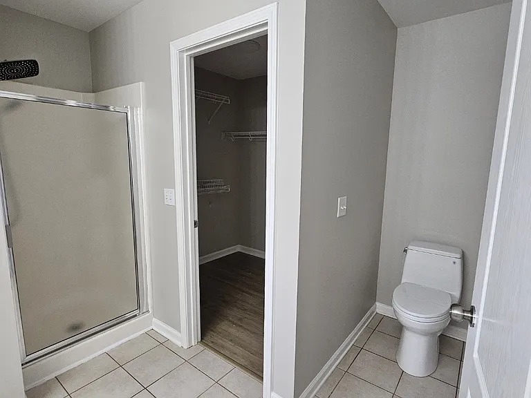 1032 Oakhall Dr — Photo 9