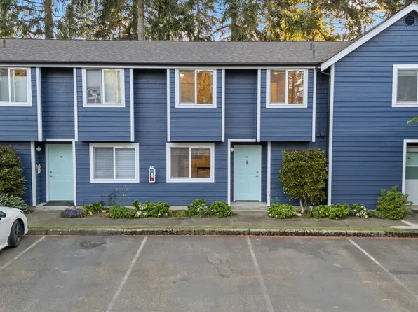 21904 56th Avenue W #B2, Mountlake Terrace, WA 98043