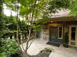 2110 Warren Ave N #B, Seattle, WA 98109
