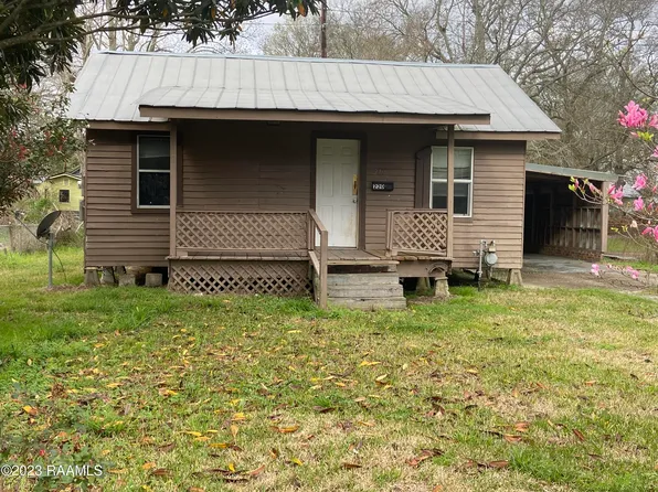 220 S Leonard St, Abbeville, LA 70510