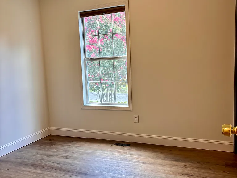 18 Warren Ct — Photo 9
