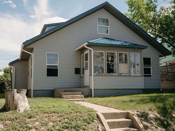 2nd image of 33 3rd Ave SE