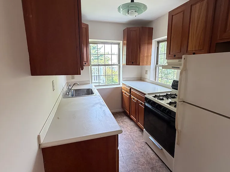 46 Tompkins Cir #2 — Photo 7