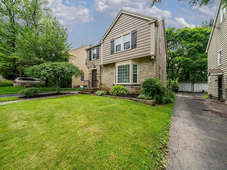 1200 Brentwood Rd — Photo 4