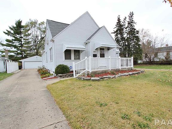 2nd image of 2413 N Elmwood Ave