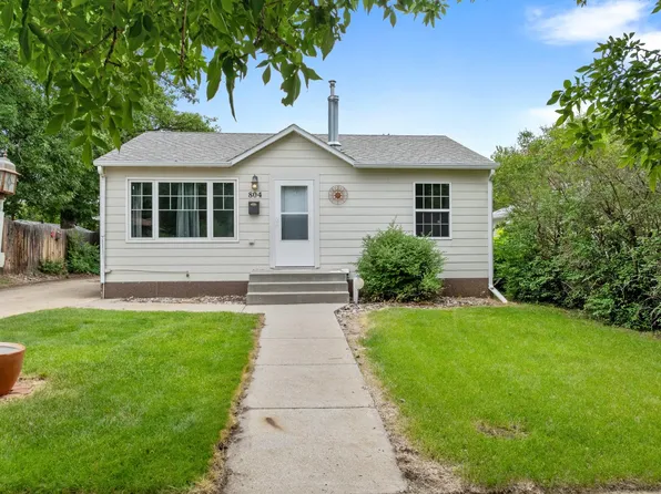804 19th St NW, Minot, ND 58703