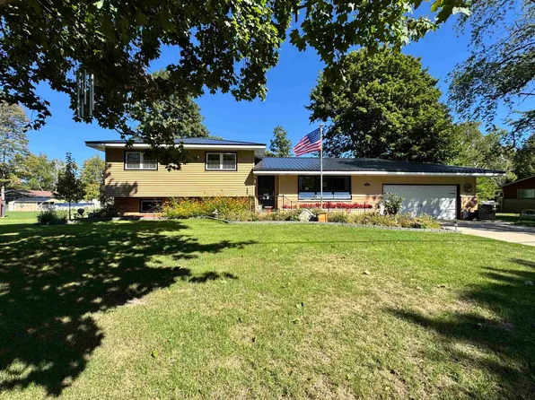 401 Orchard Ave Lot 64, Clare, MI 48617