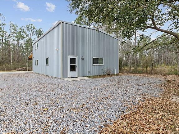 3rd image of 34404 Max Mercer Rd