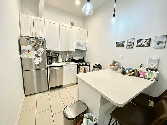 Rented by J PRESTON AND ASSOCIATES INC | media 2