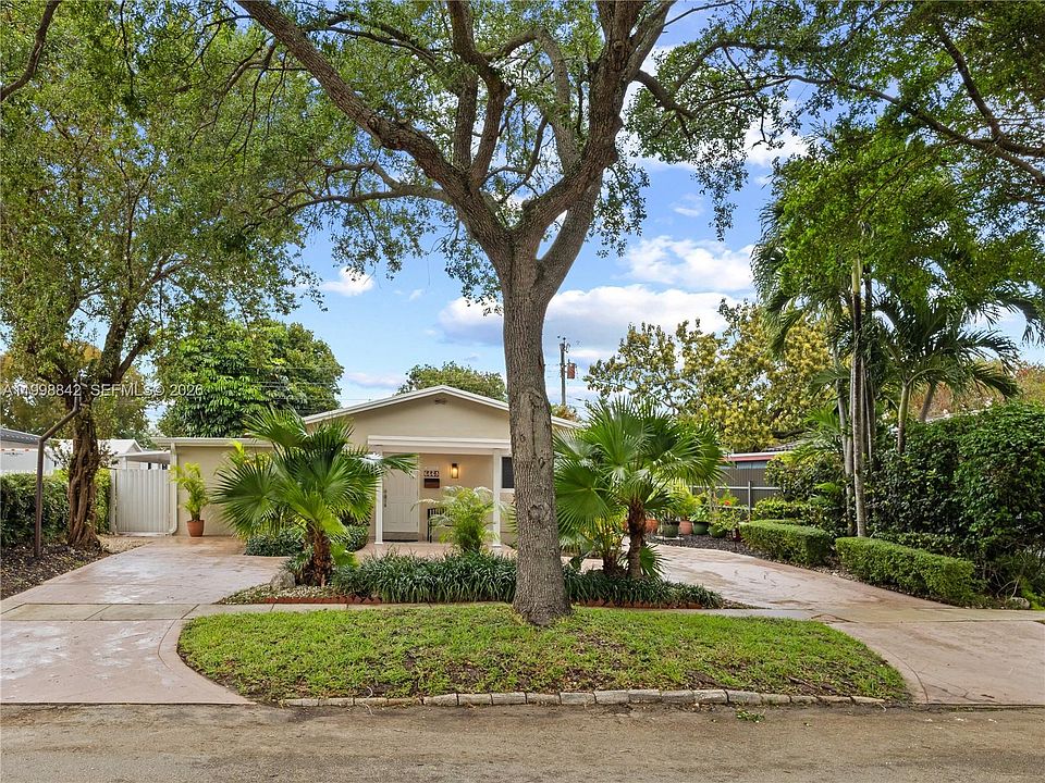 1st image of 6665 NW 39th St