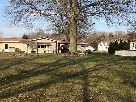 3rd image of 5179 Tamarack Dr