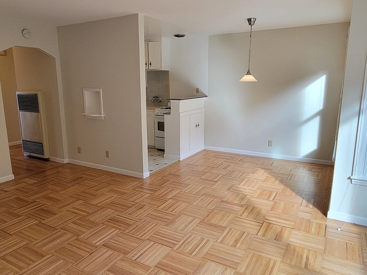 1 bed, 600 sqft, $3,595 — Photo 4